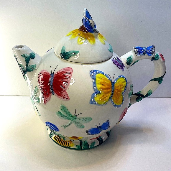 PREOWNED FLORAL PORCELAIN 3D HAND PAINTED FLOWER TEAPOT SMALL IMPERFECTIONS - Picture 1 of 12